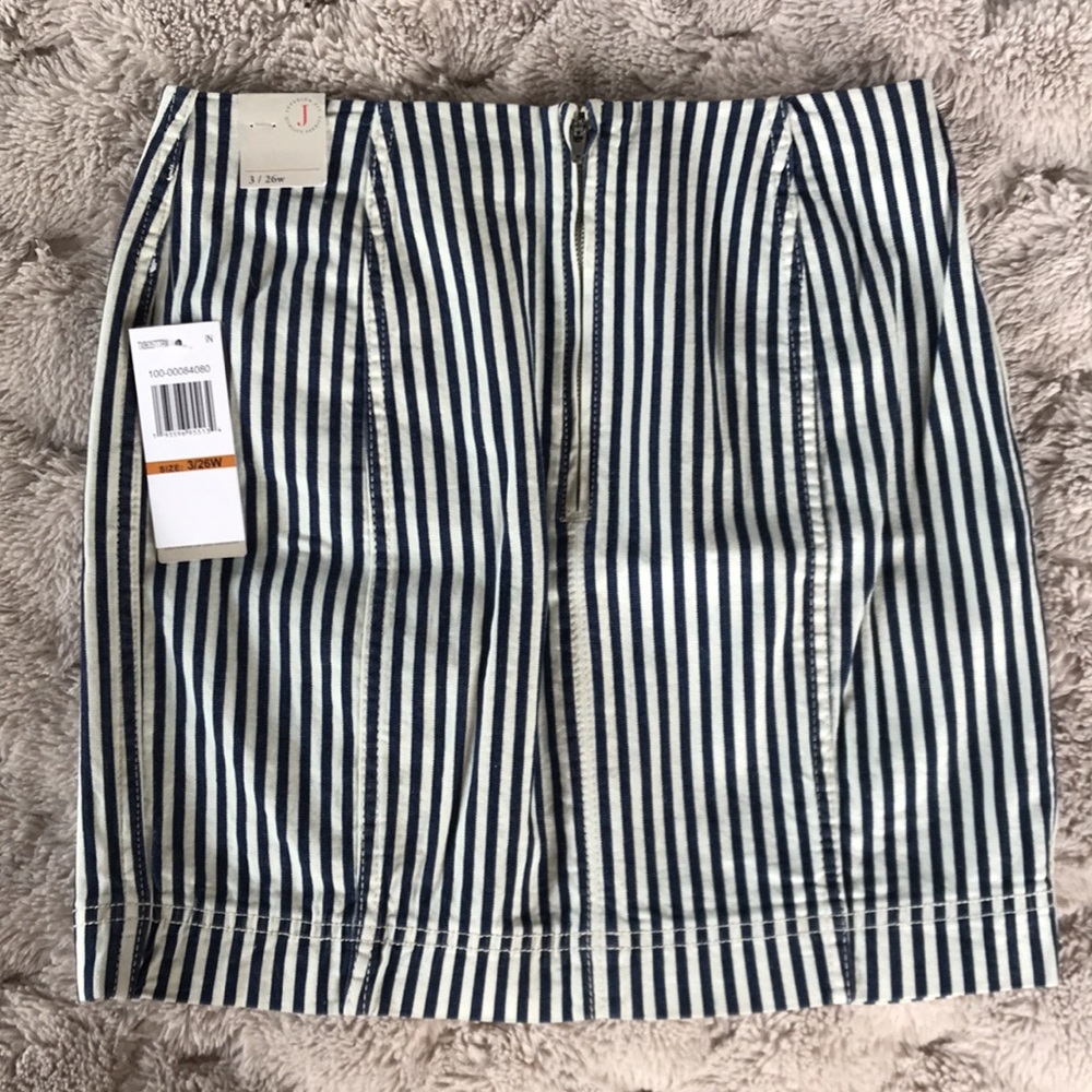 Jolt Skirt - Picture 6 of 6